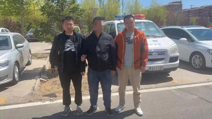 内蒙古警方破获特大文物盗窃案 缴获文物11755件