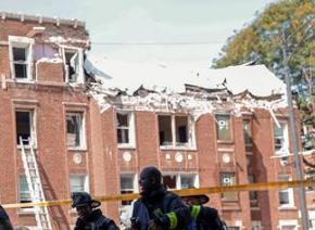 美国芝加哥一建筑发生爆炸致8人受伤，其中3人重伤