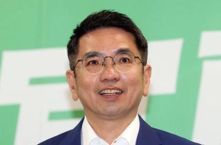 国民党指控绿营宜县长参选人江聪渊论文抄袭