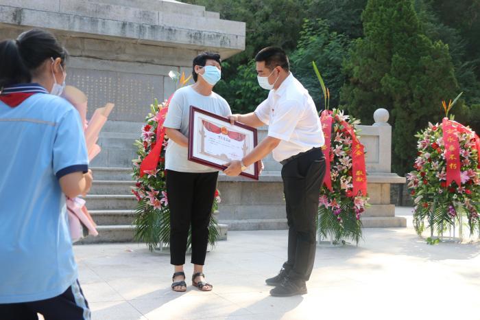 中国第九个烈士纪念日：福建漳州首次颁授《烈士光荣证》