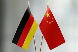 中国驻法兰克福总领馆举行国庆73周年暨中德建交50周年招待会