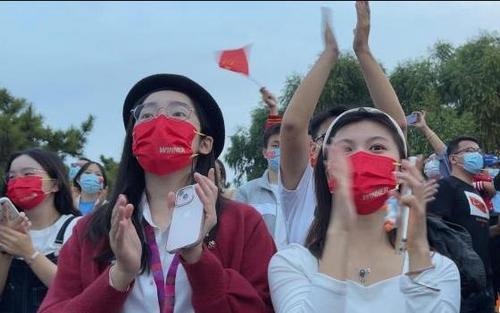 台青在京观升旗、了解中共党史：“沉浸”体验大陆沧桑巨变