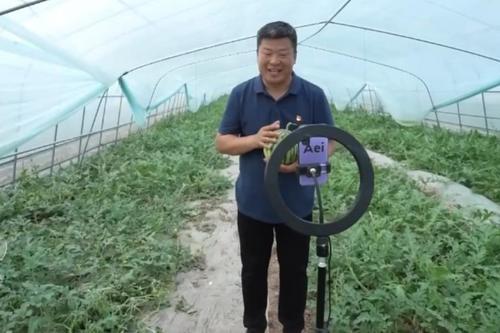 十年·答卷 擺脫貧困的戰斗堡壘