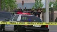 美国洛杉矶市中心突发持刀袭击事件致两人重伤