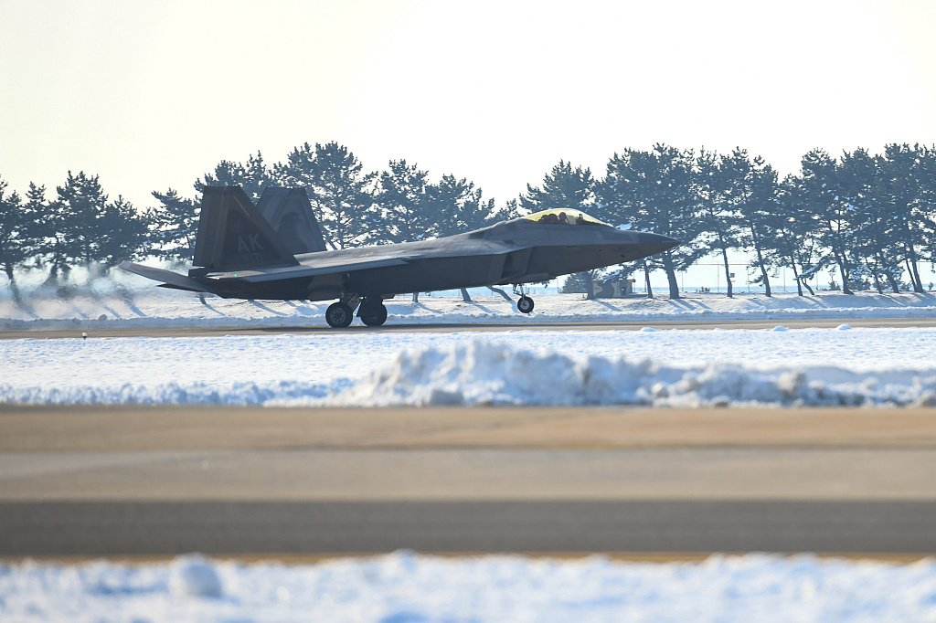 韓國突降大雪，韓美聯合空中演習泡湯，隱身戰機出動后又折回