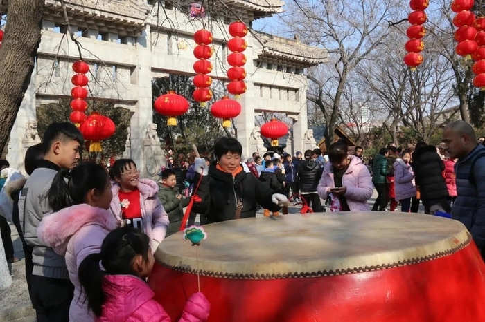 这个春节，千佛山、动物园、植物园等公园景区36项特色文化游园活动奉上“文化游园大餐”