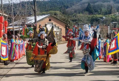 （新春走基層）大別山鄉村非遺趕大集