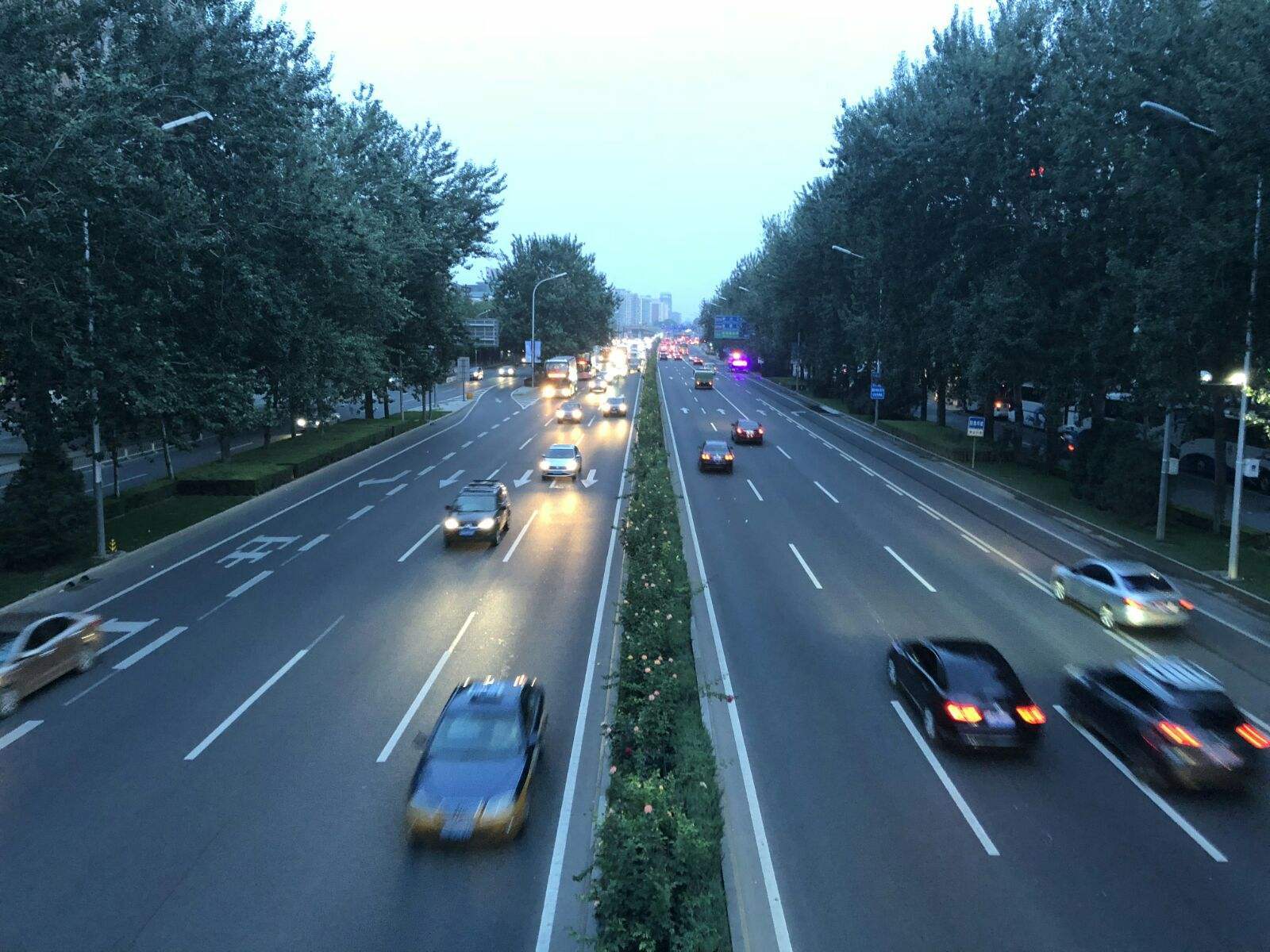 2月13日起，北京恢复机动车尾号限行措施
