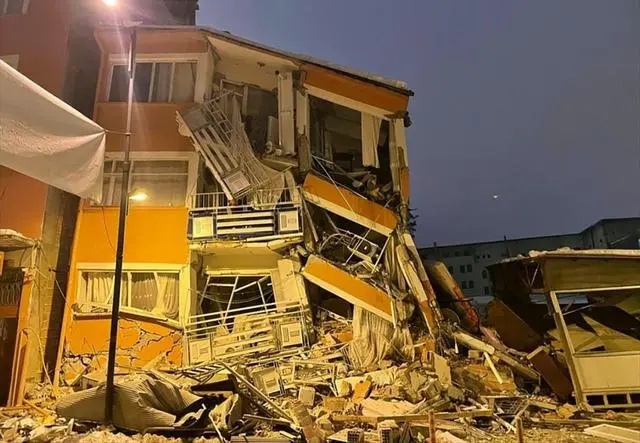 快讯！外媒：地震已在土耳其致284死超2320伤，莫迪发推表态