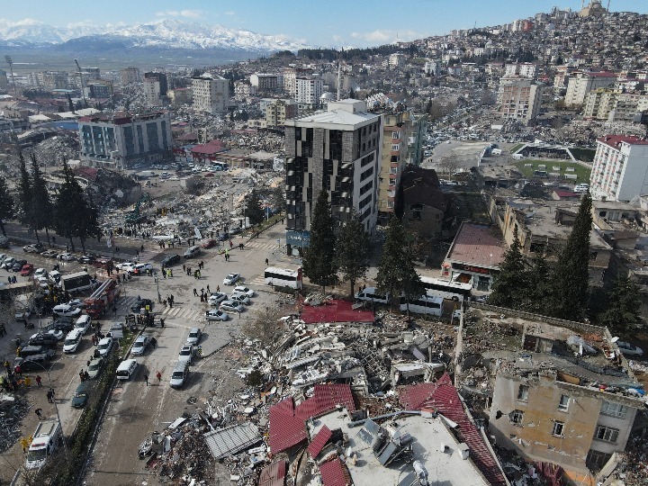 土耳其调查震区建筑倒塌　下令逮捕承包商等百余人