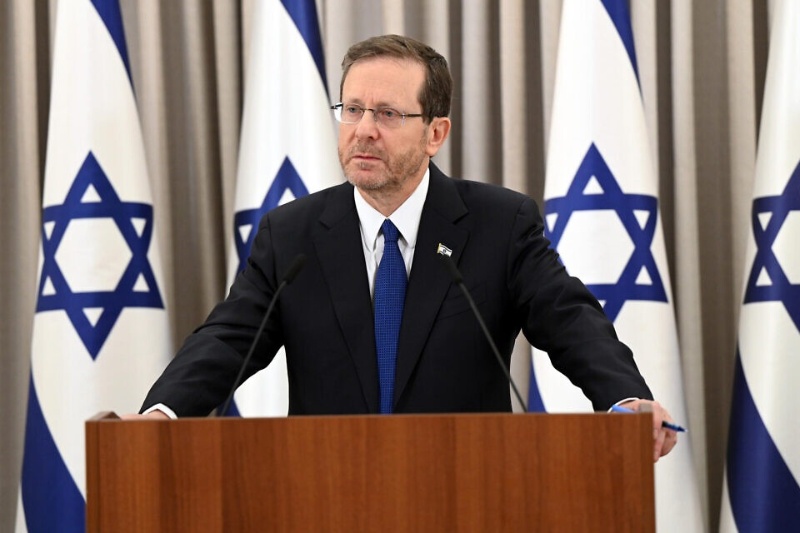 以色列总统：有争议的司法改革有可能使国家陷入“社会崩溃”