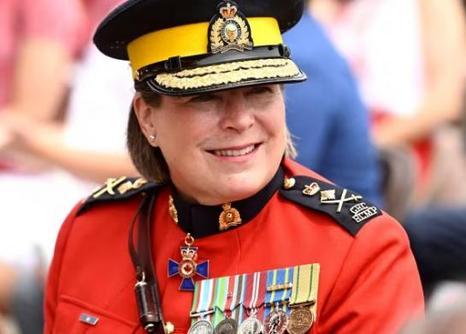 加拿大皇家骑警最高指挥官宣布将卸任退休