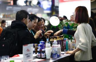 上海进口化妆品数量和金额约占中国六成