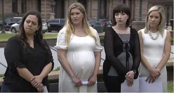 美国多名女子起诉得克萨斯州政府 称堕胎禁令威胁孕妇健康