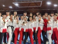 开门红！2023荷兰公开赛中国跆拳道队斩获8枚金牌