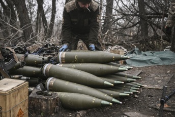 欧盟计划签署20亿欧元方案为乌克兰提供弹药
