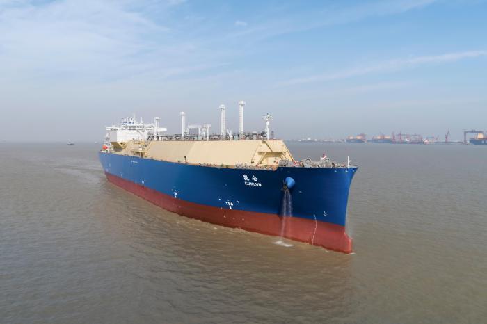 中国船舶沪东中华提前一个月命名交付今年首艘大型LNG运输船