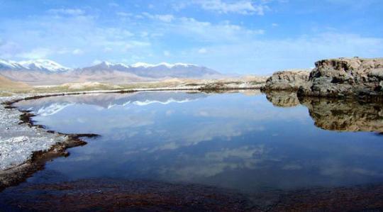 科考发现：阿雅克库木湖成为新疆水域面积最大的湖泊