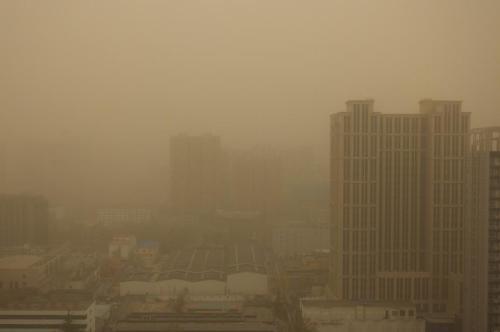 今年以来中国131个城市出现严重沙尘污染 为近5年最多