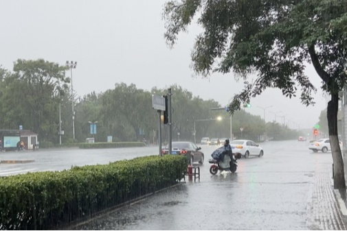 中東部強降水持續局地今有大暴雨 降溫區域進一步擴大