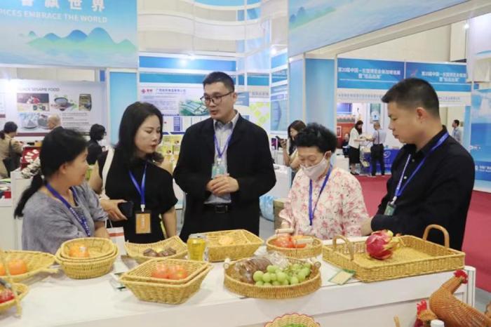 第20届中国—东盟博览会新加坡巡展成果丰硕
