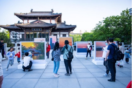 濟南大明湖超然樓影像展人氣旺  助推濟南文旅融合發展提質升級