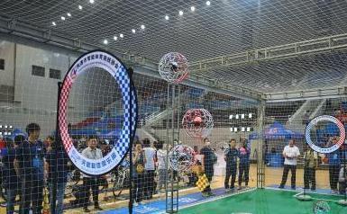 无人机也能踢足球 第五届国际智能体育大会天津开幕