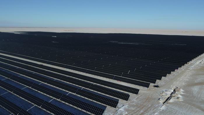 锡林郭勒亮清洁能源家底 发布绿电及风机装备制造指数白皮书
