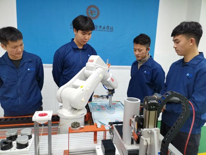 湖南永州创新职业教育发展模式 输送技能型人才服务地方经济