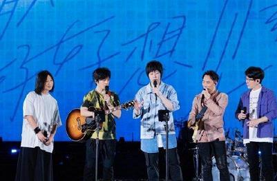 台湾歌手轮番登“陆”开唱 近百场大型演唱会正启动……