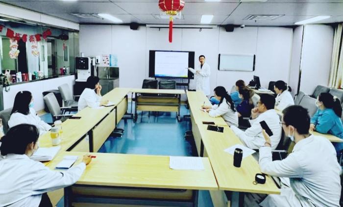 陕西专家青海传经送宝 合力推动区域医疗中心建设