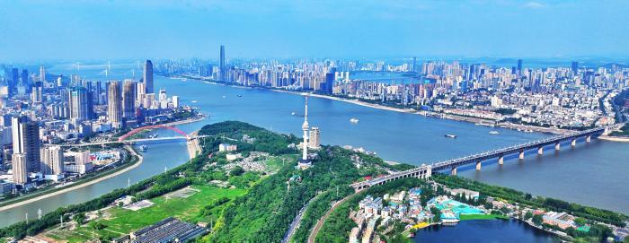 武汉：构建现代产业体系 打造内陆开放新高地