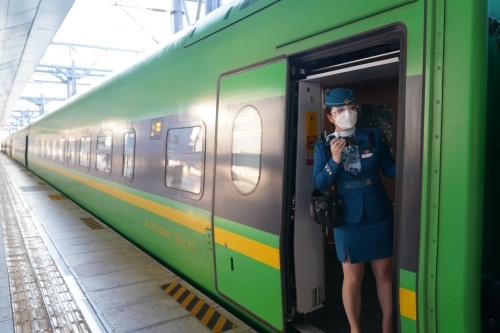 中老铁路国际客运开行两月 运送跨境旅客逾2.5万人次