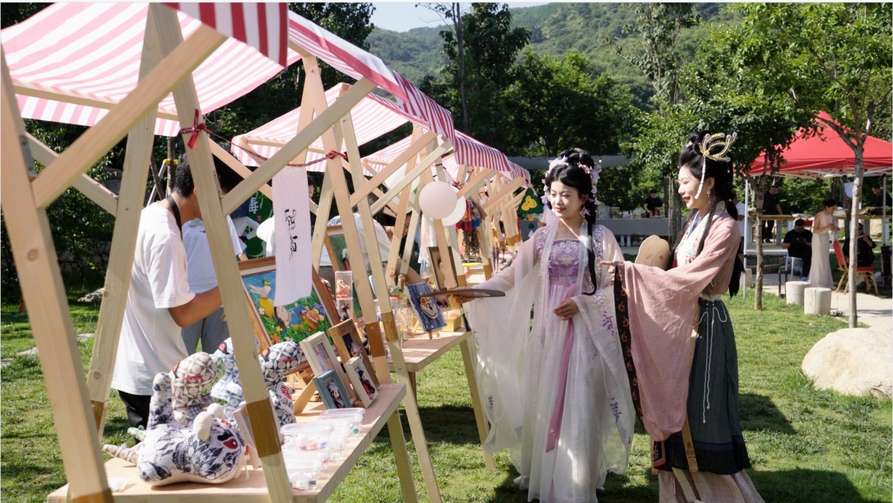 樂享鄉村好生活 山東蒙陰舉辦多彩端午非遺市集