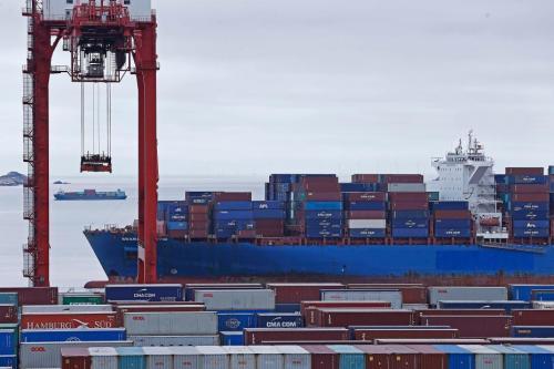 前五月中国港口货物和集装箱吞吐量实现双增长