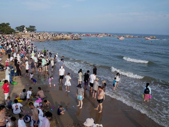 新華財經(jīng)|避暑消費帶火“夏日經(jīng)濟”