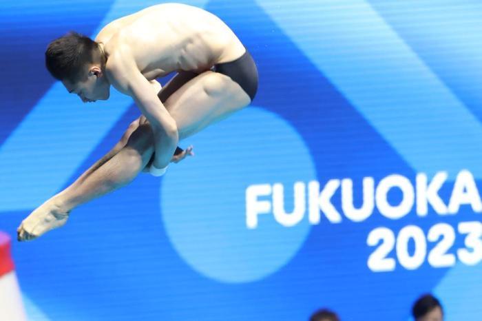 游泳世锦赛：错失男子单人10米台金牌 中国跳水队以12金结束世锦赛之旅