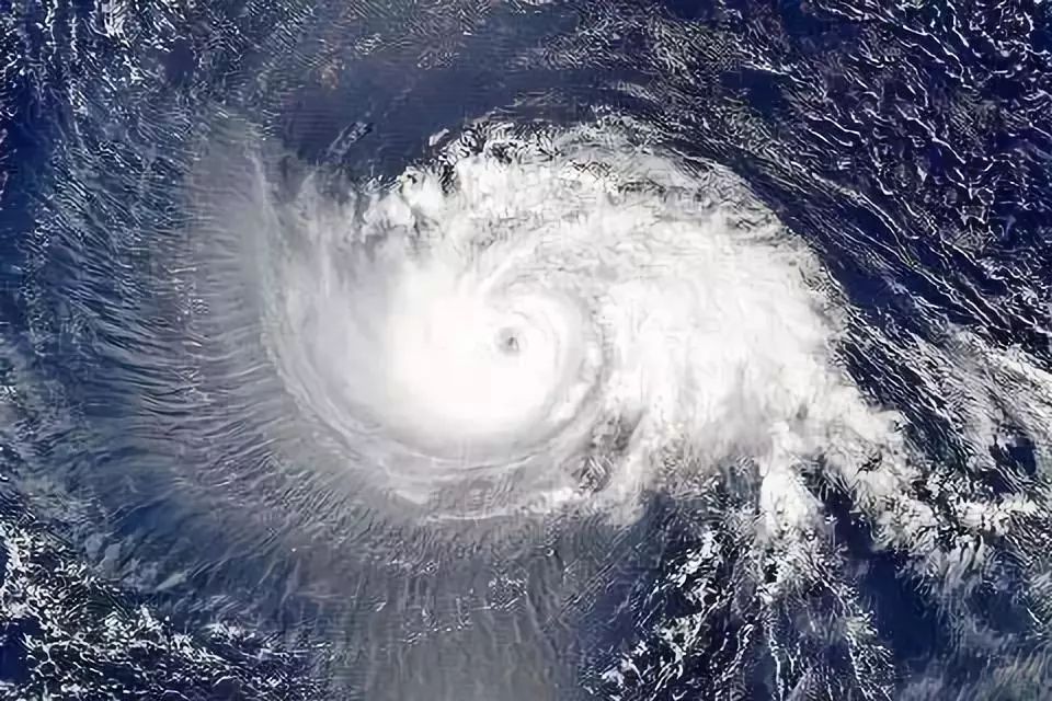 台风“杜苏芮”到达安徽，穿过山东可能性较小 山东山洪、地质灾害、暴雨预警生效中