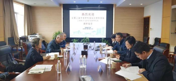 兩代臺盟人傾力合作建言 推動上海加快電子化學品本土化建設