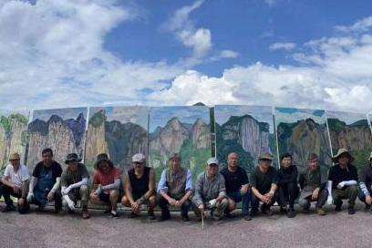 中國美協(xié)主席范迪安等14位名家聯(lián)手共繪16.8米新時代鄉(xiāng)村壯美畫卷
