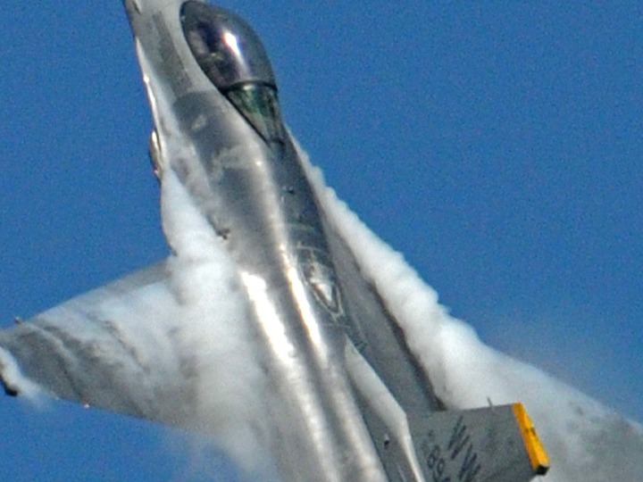 美國同意丹麥荷蘭向烏克蘭提供F-16戰機