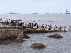 鼓勵錯峰休假、分期休假，多地發文→