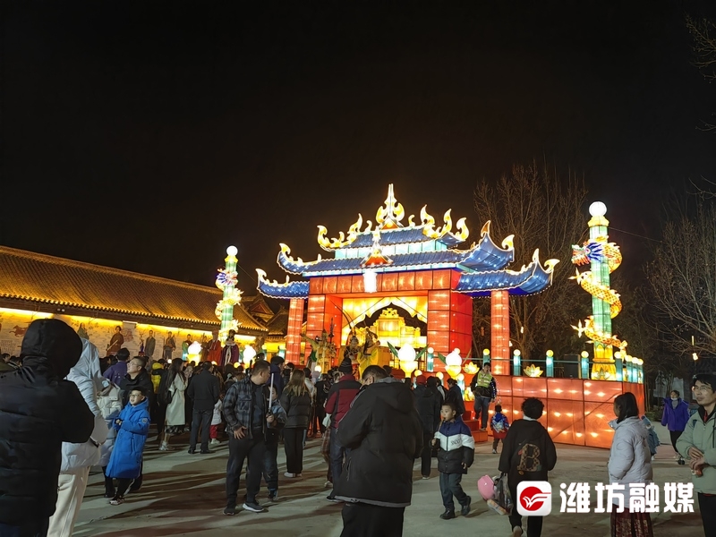 元宵节将至快来潍坊杨家埠民间艺术大观园赏花灯