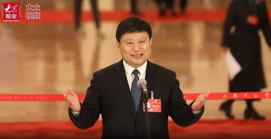 住鲁全国政协委员王传喜走上委员通道让美丽乡村成为筑梦工厂