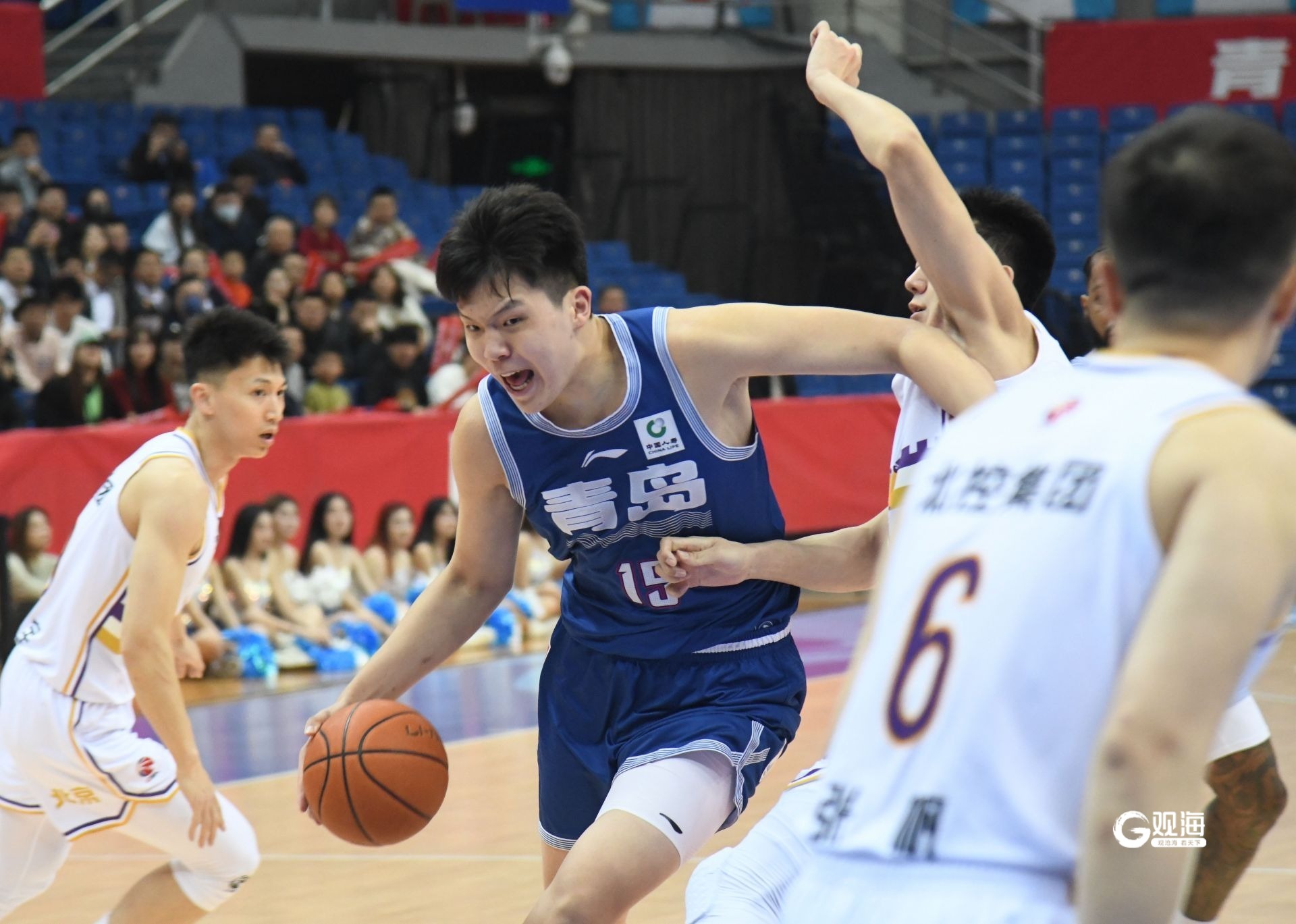 杨瀚森赛季得分创新高青岛国信男篮卡位大战力克北控