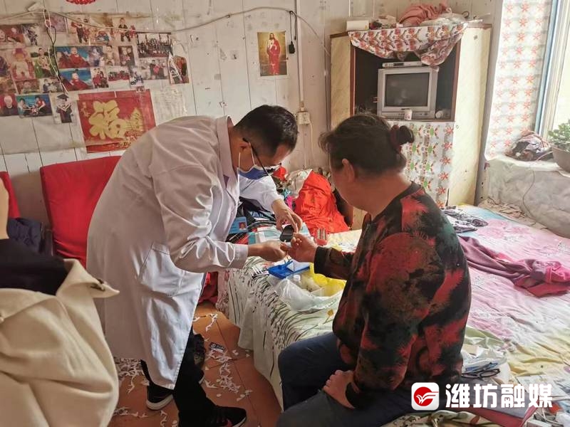 满城尽染“志愿红”更好潍坊添底色(图4)