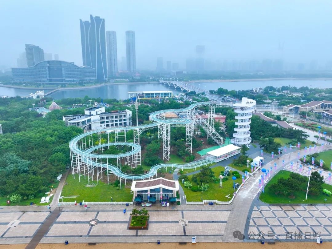 日照万平口空中漂流水滑道正式营业