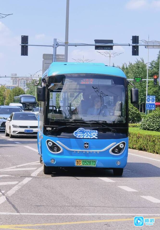 从“人等车”到“车找人”!潍坊“云公交”试水城市出行新模式
