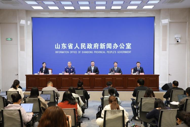 省地震局答海报新闻：山东建成地震预警系统 实现全省秒级地震预警能力