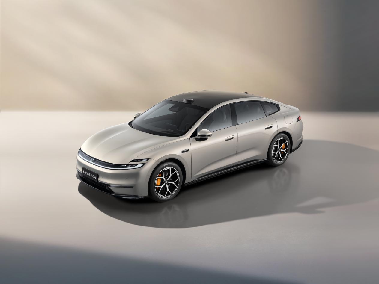 长安启源A06全球首秀  重新定义纯电家轿新标准